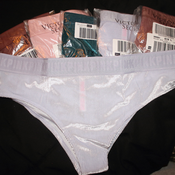 PINK VICTORIAS SECRET Other - 2/1O PINK/VS VELVET RIB CHEEKSTER IN ICY LAVENDER
